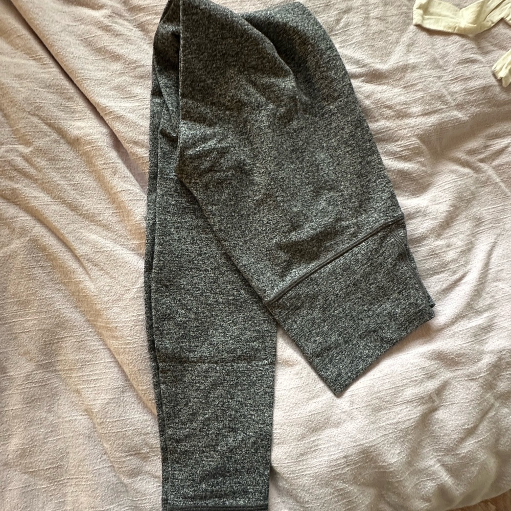 Lululemon original wunder under material